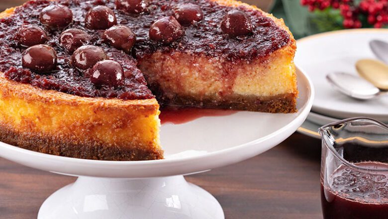 Cheesecake de Cereja com Vinho do Porto: Elegância e sabor em cada camada