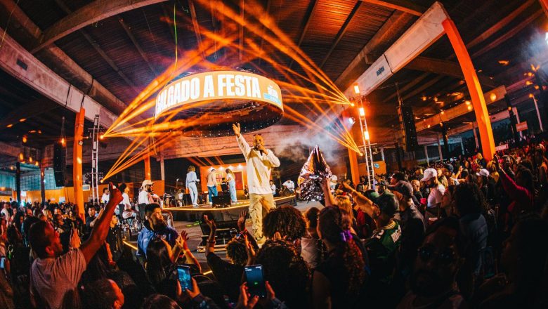 Casa do Salgado celebra a Ressaca de Carnaval com festa em clima de folia e abadá