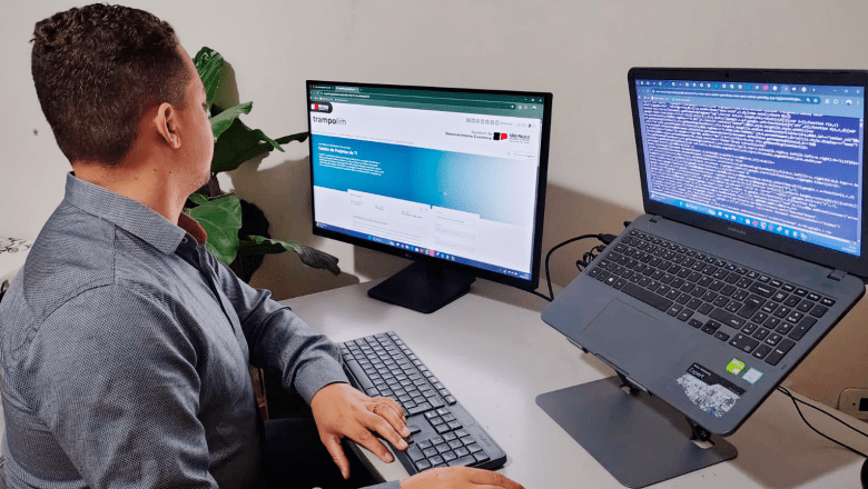 Trampolim abre caminhos para o mercado de trabalho com cursos gratuitos e orientação personalizada por IA